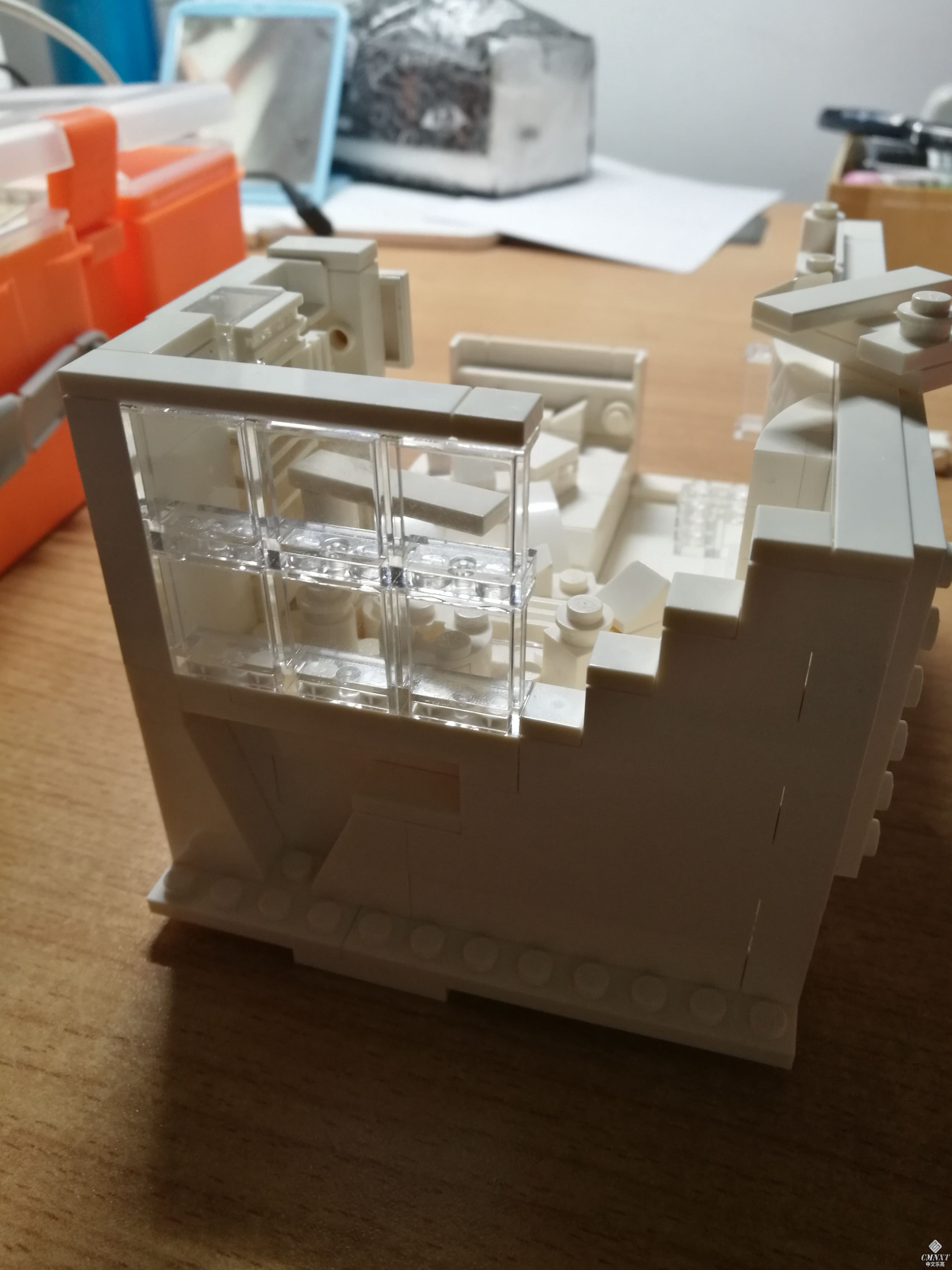 从窗外看我的小屋