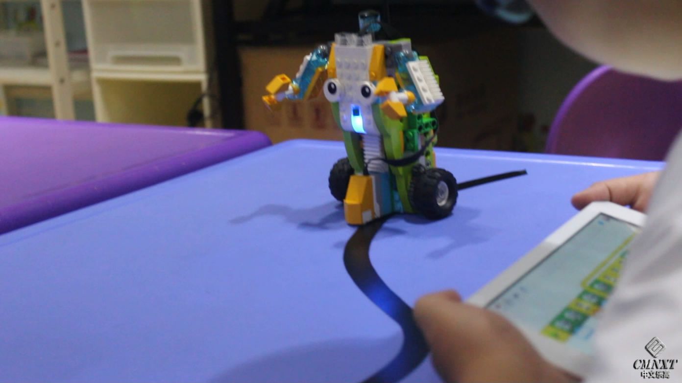 wedo20运动传感器数黑线程序有没有大神会